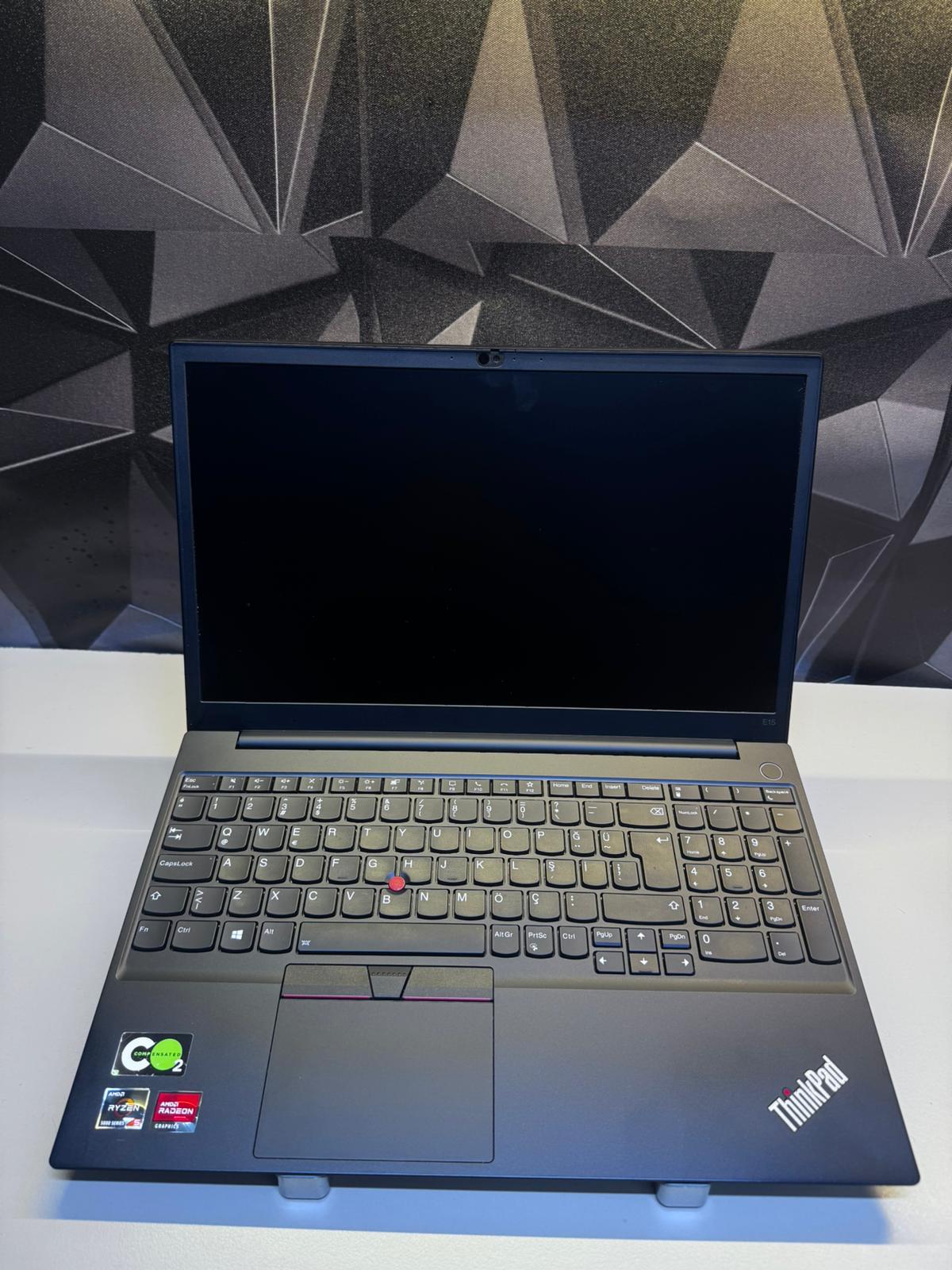 LENOVO THİNKPAD E15 GEN3 RYZEN 5 5500U/16 GB/512 GB SSD/AMD RADEON GRAPHICS/15.6